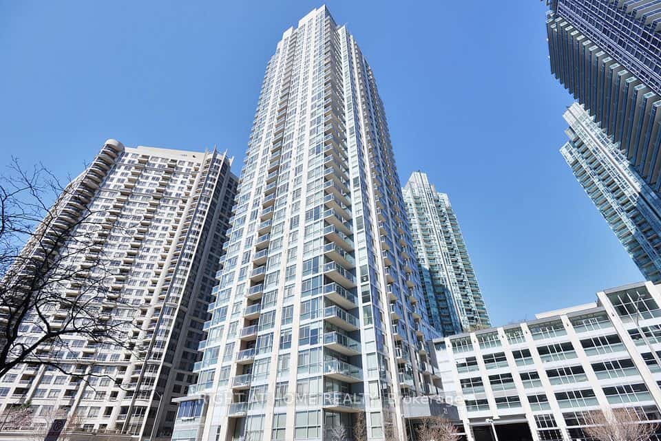 225 Webb Drive #3009, Mississauga, ON L5B 3Y5