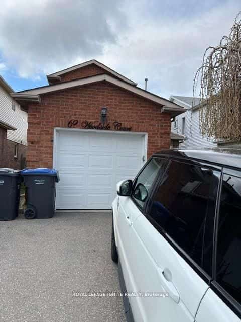 62 Woodside Court, Brampton, ON L6Y 3Z2