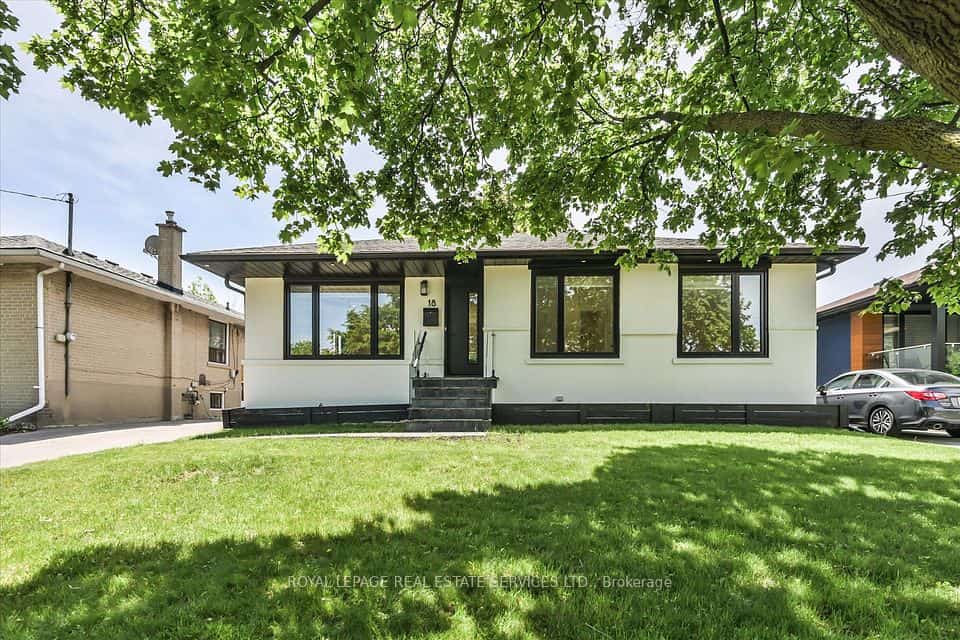 18 Celestine Drive, Toronto, ON M9R 3N1