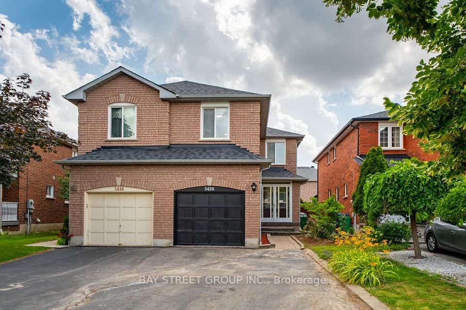 5450 Antrex Crescent, Mississauga, ON L4Z 3T7
