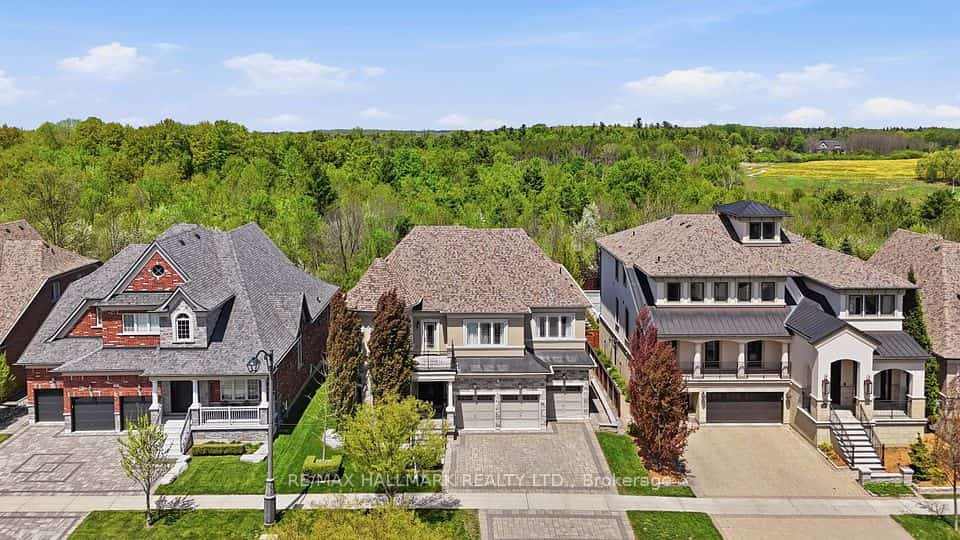 24 Bluff Trail, King, ON L7B 0A1