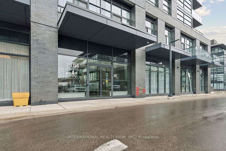 1606 Charles Street #1701, Whitby, ON L1N 0P1