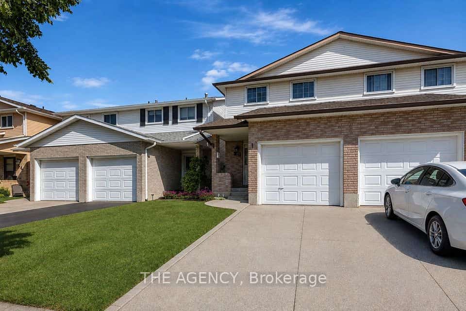 38 Athenia Drive, Hamilton, ON L8J 1S6