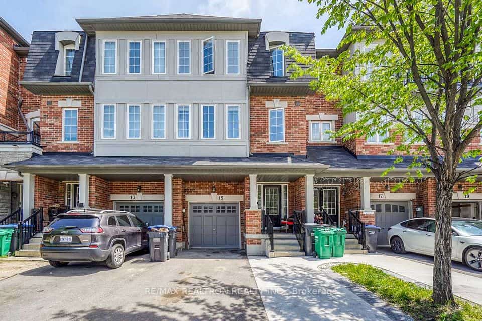 15 Sprucewood Road, Brampton, ON L6Z 0J3