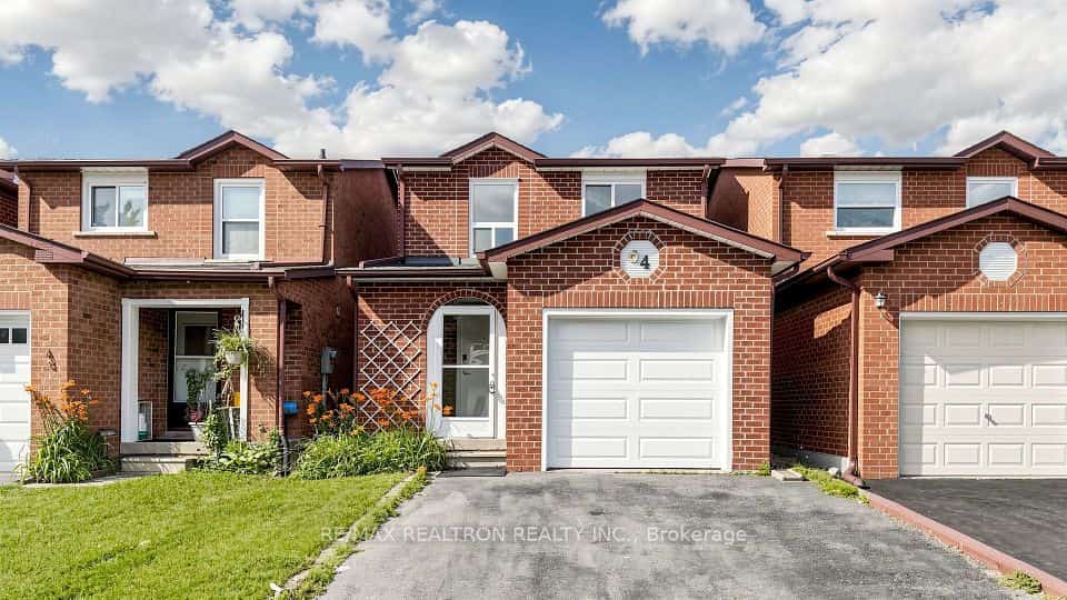 64 Dunbar Crescent, Markham, ON L3R 6W6