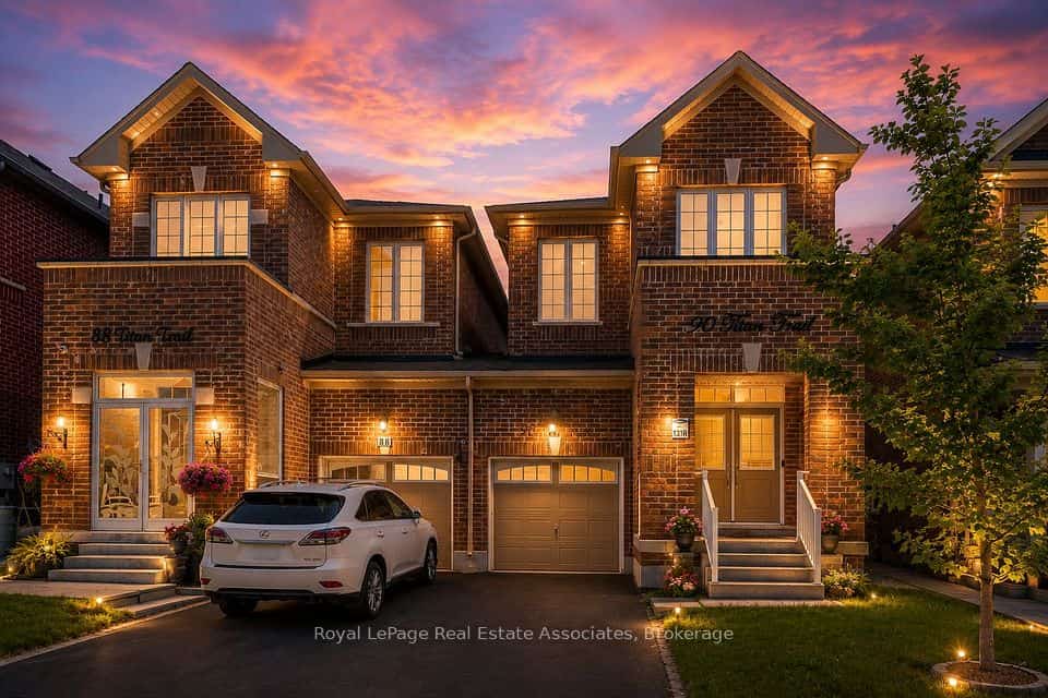 90 Titan Trail, Markham, ON L3S 0E2