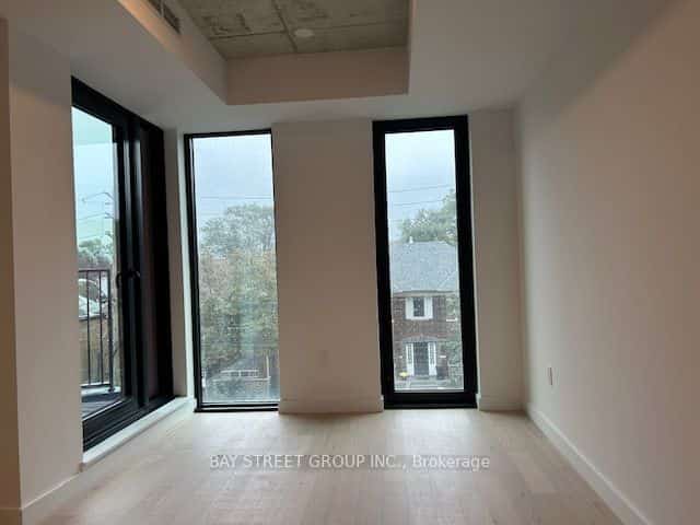 1720 Bayview Avenue #225, Toronto, ON M4G 3C4
