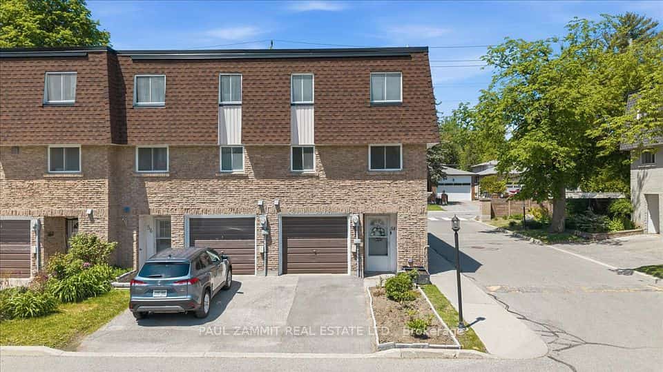 141 Clark Avenue #54, Markham, ON L3T 4P4