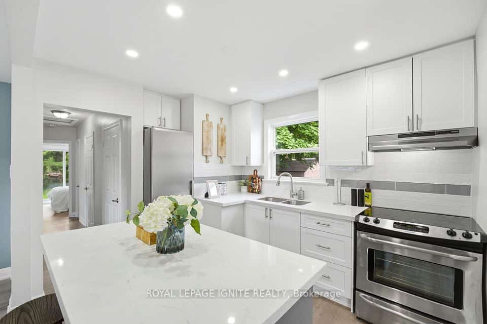 89 Darlingside Drive, Toronto, ON M1E 3P2