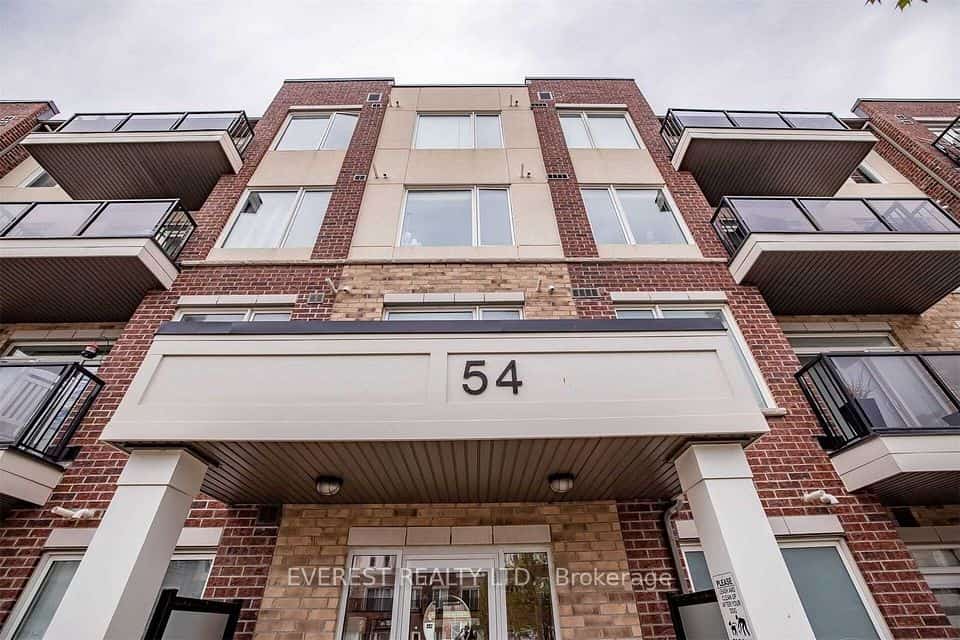 54 Sky Harbour Drive #109, Brampton, ON L6Y 6B9