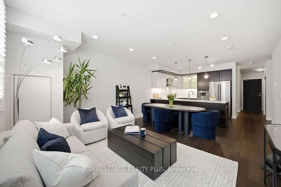 1575 Lakeshore Road W #117, Mississauga, ON L5J 0B1