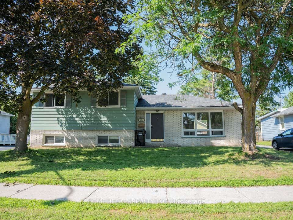 330 Grove Street E, Barrie, ON L4M 2R5