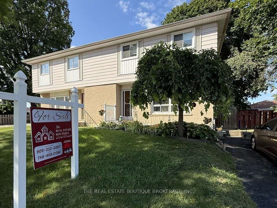 1345 Colonsay Drive, Burlington, ON L7P 2T6