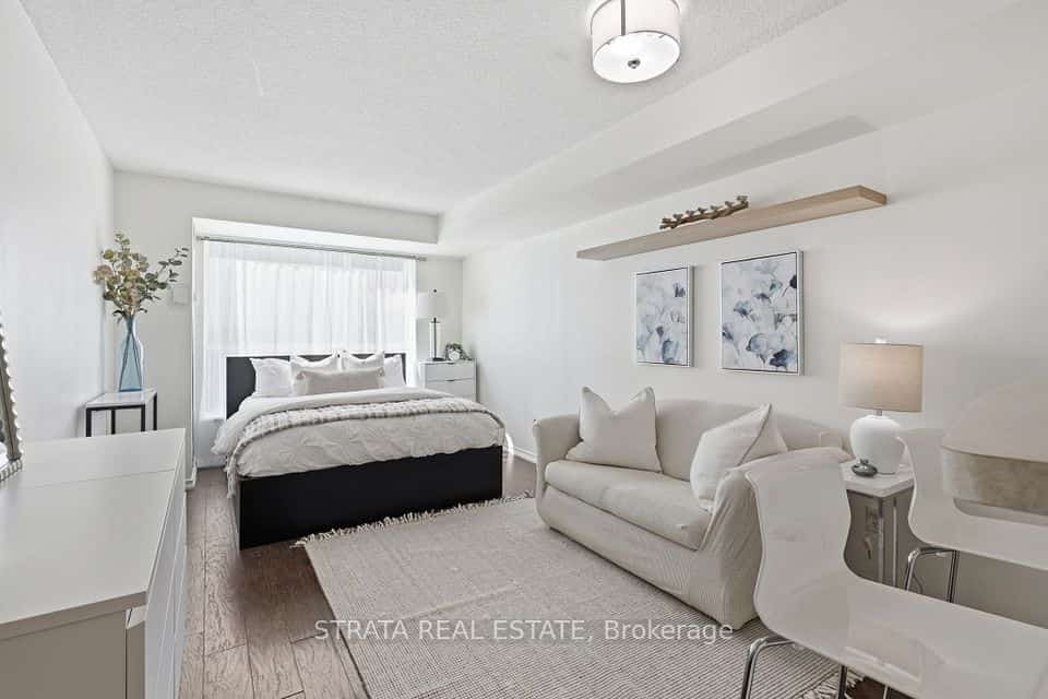 109 Front Street E #440, Toronto, ON M5A 4P7