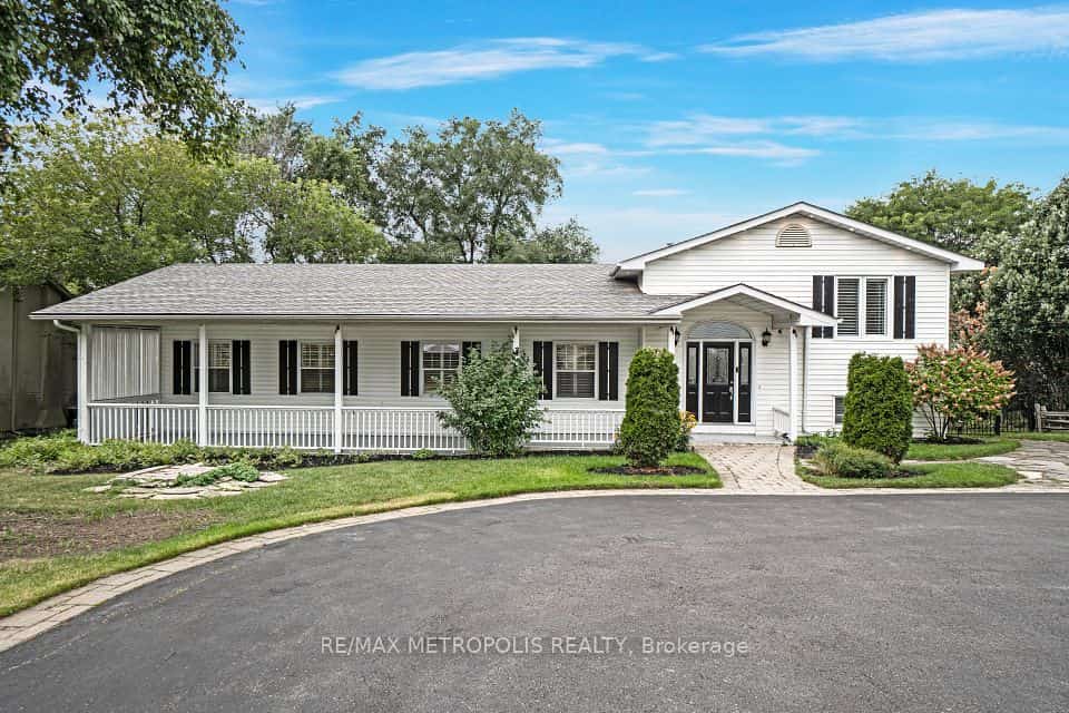 1872 Appleview Road, Pickering, ON L1V 1T8