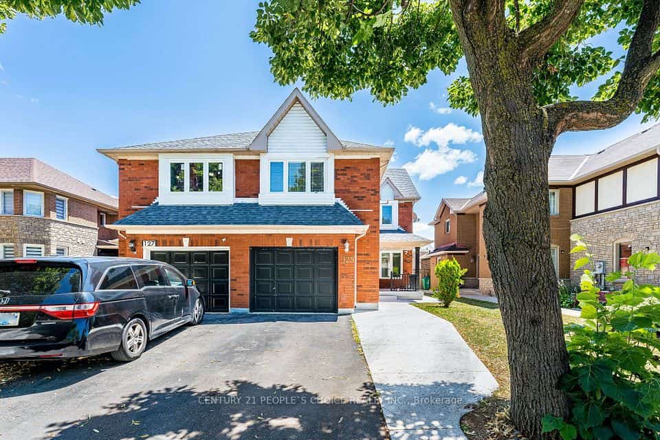 125 Rainforest Drive, Brampton, ON L6R 1A3