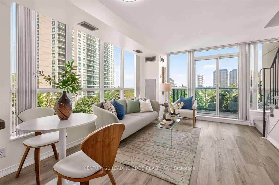 2585 Erin Centre Boulevard #403, Mississauga, ON L5M 6Z7