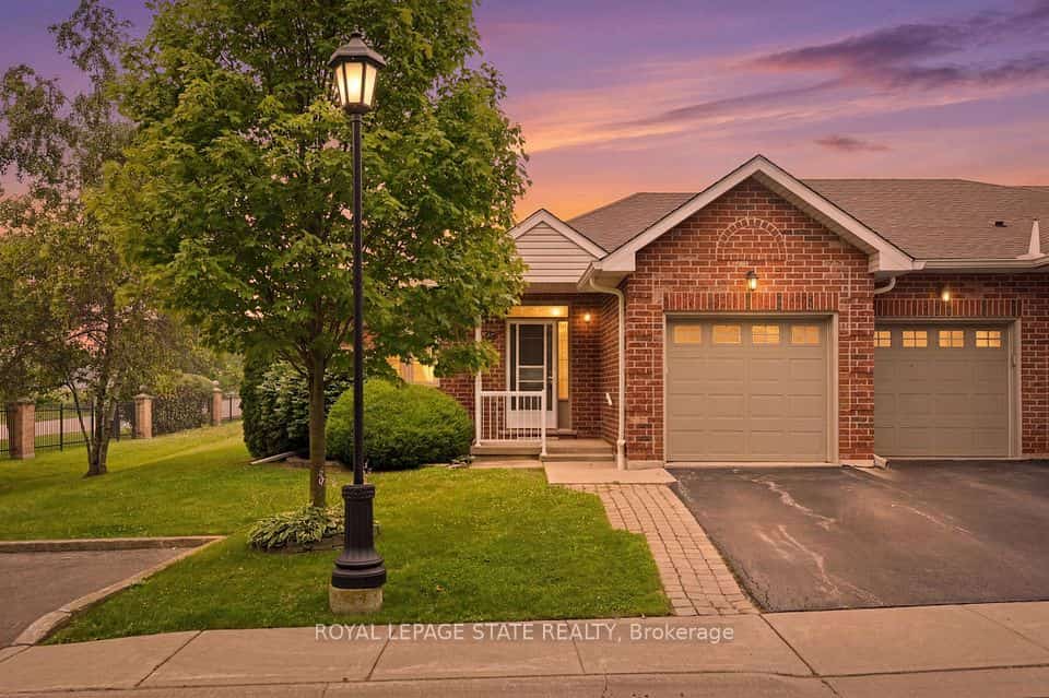 98 Sunibel Drive #74, Hamilton, ON L0R 1W0