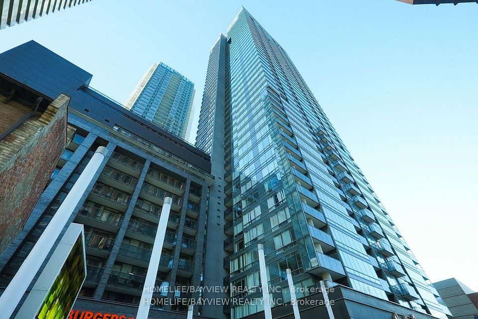 295 Adelaide Street W #316, Toronto, ON M5V 1P7