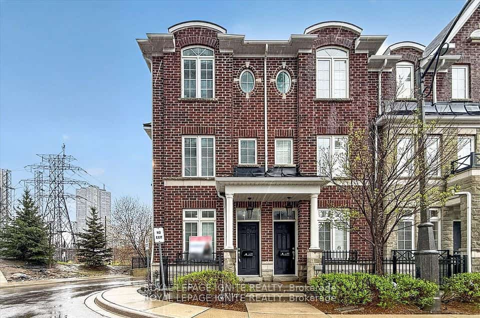 117A THE QUEENSWAY #95, Toronto, ON M6S 5B7