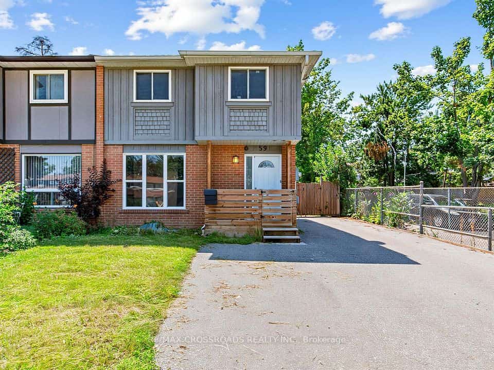 59 Chaucer Crescent, Barrie, ON L4N 4T8