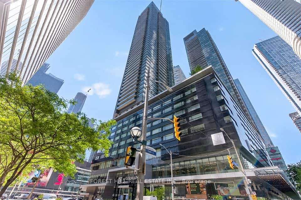 65 Bremner Boulevard #4607, Toronto, ON M5J 0A7