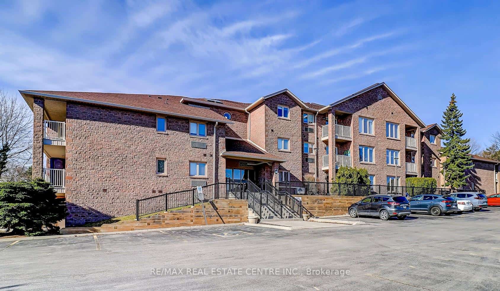 3050 Pinemeadow Drive #57, Burlington, ON L7M 3X5