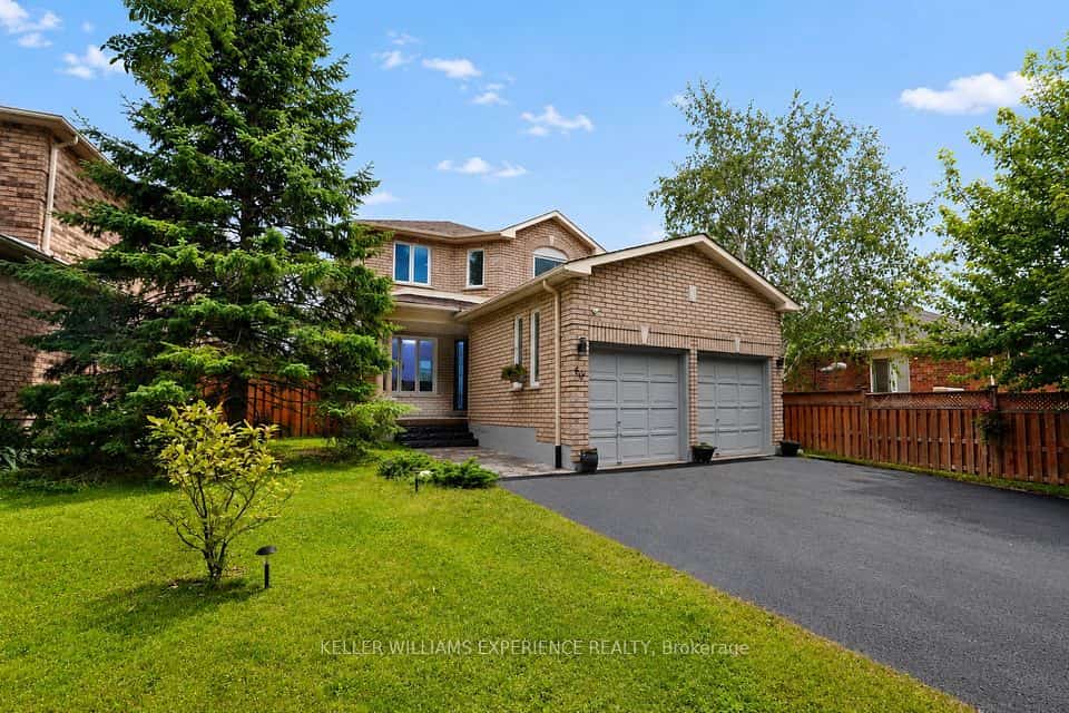60 Nicholson Drive, Barrie, ON L4N 8L7