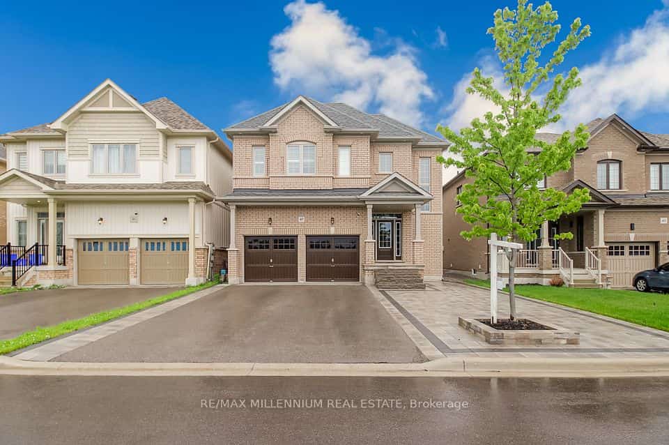 47 Douglas Kemp Crescent, Clarington, ON L1C 7E3