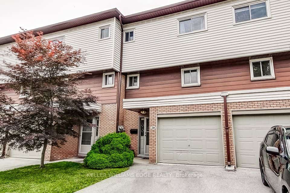 23 Watson's Lane #20, Hamilton, ON L9H 5G9