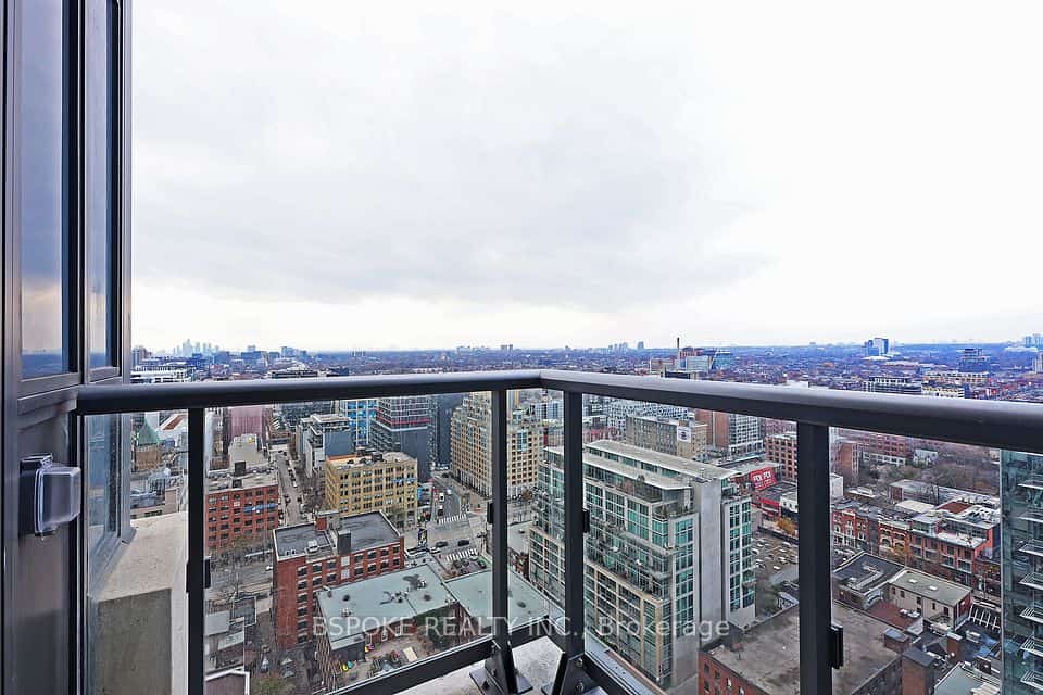 108 Peter Street #2811, Toronto, ON M5V 0W2