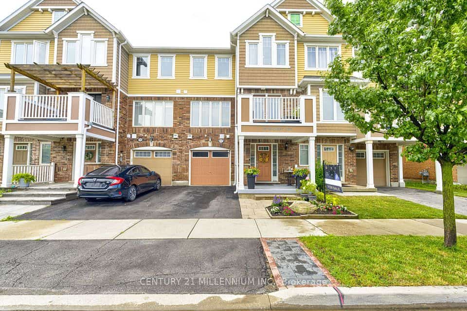 17 Reichert Court, Milton, ON L9T 8R7