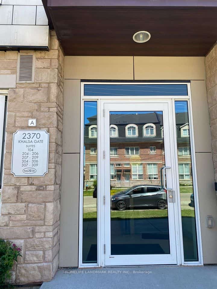 2370 Khalsa Gate #204, Oakville, ON L6M 0P5