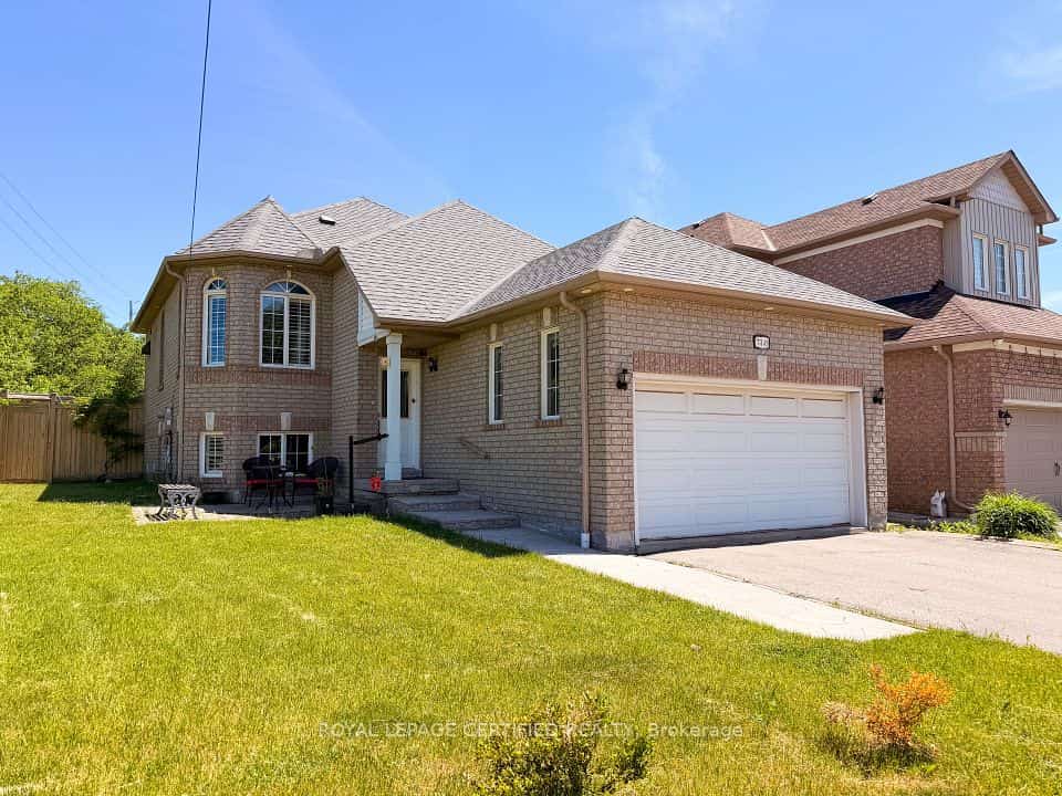 7349 Zinnia Place, Mississauga, ON L5W 1K6