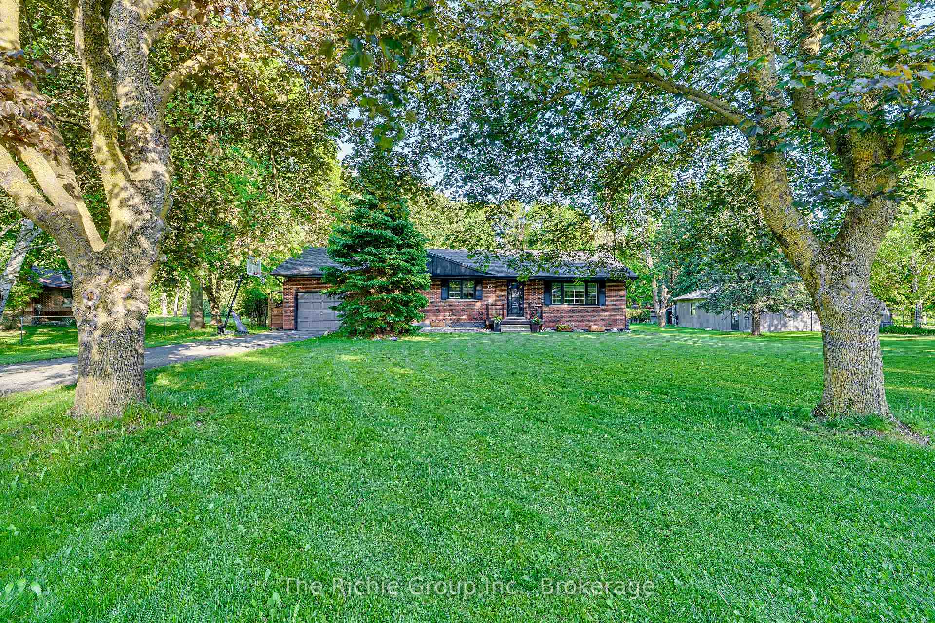 17 Travelled Road, Caledon, ON L7K 1B7