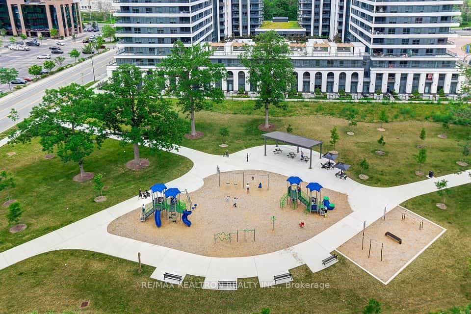 Fontana Condos, Markham