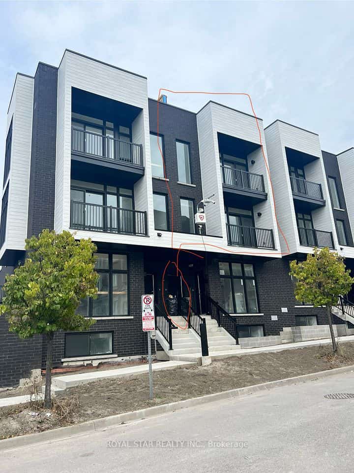 184 Angus Drive #3, Ajax, ON L1S 5C3