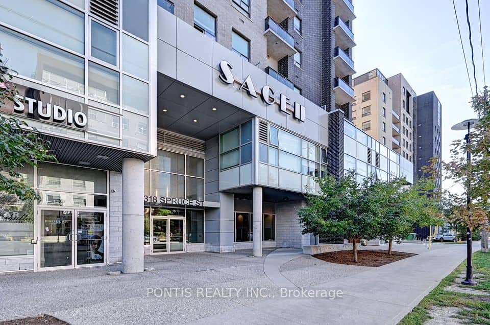 318 Spruce Street W, Waterloo, Waterloo