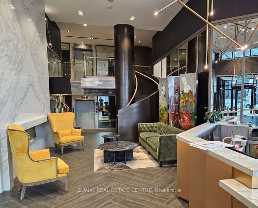 395 W Dundas Street W #619, Oakville, ON L6M 5R8