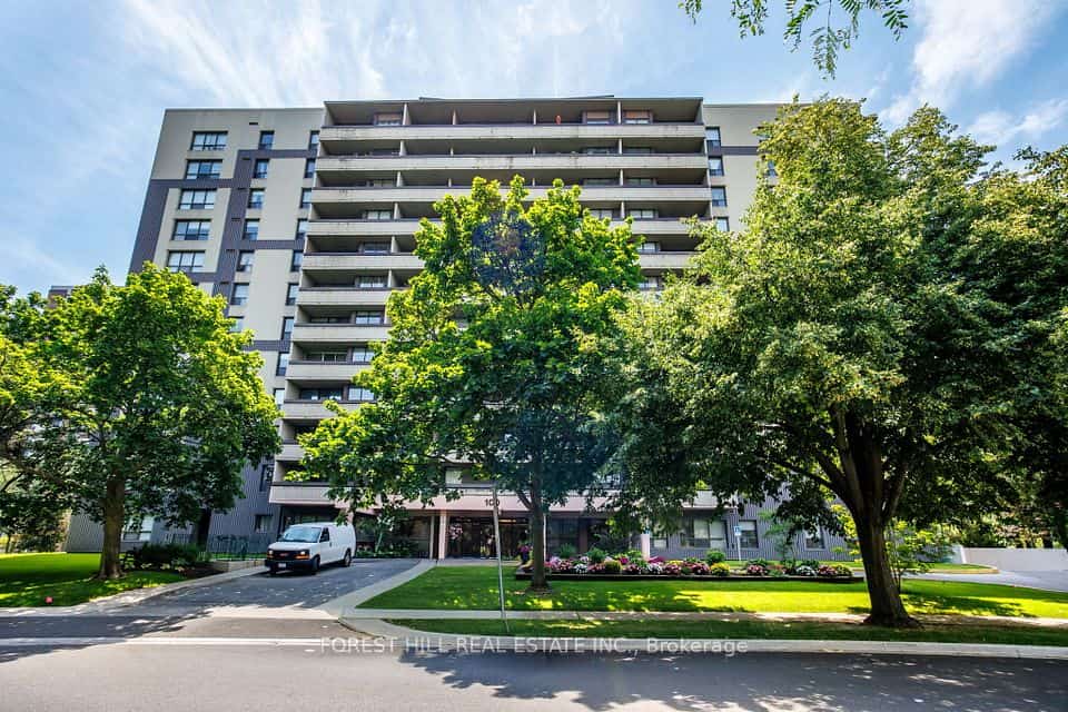 100 Canyon Avenue #706, Toronto, ON M3H 5T9