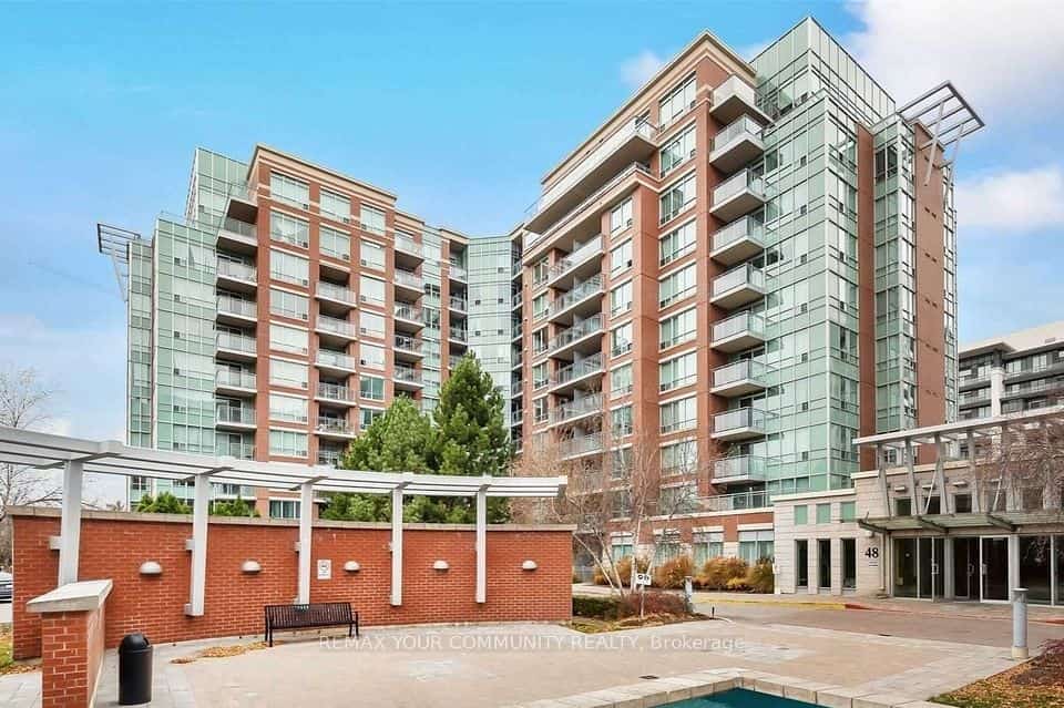 48 Suncrest Boulevard #522, Markham, ON L3T 7Y5