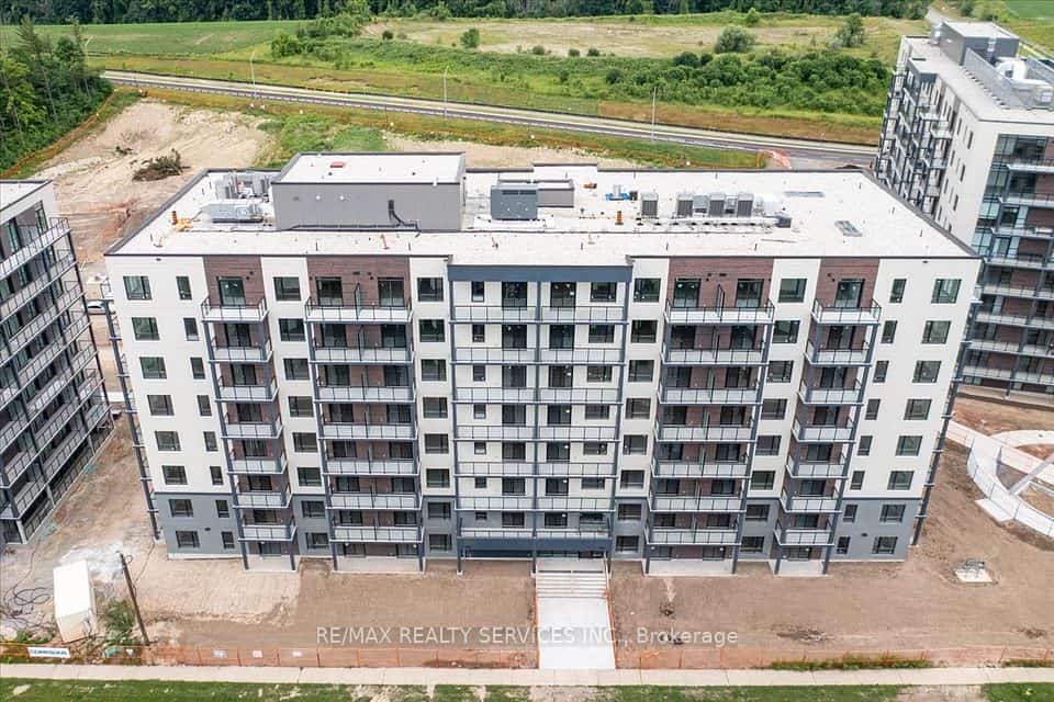 181 Elmira Road S #504, Guelph, ON N1K 0E4