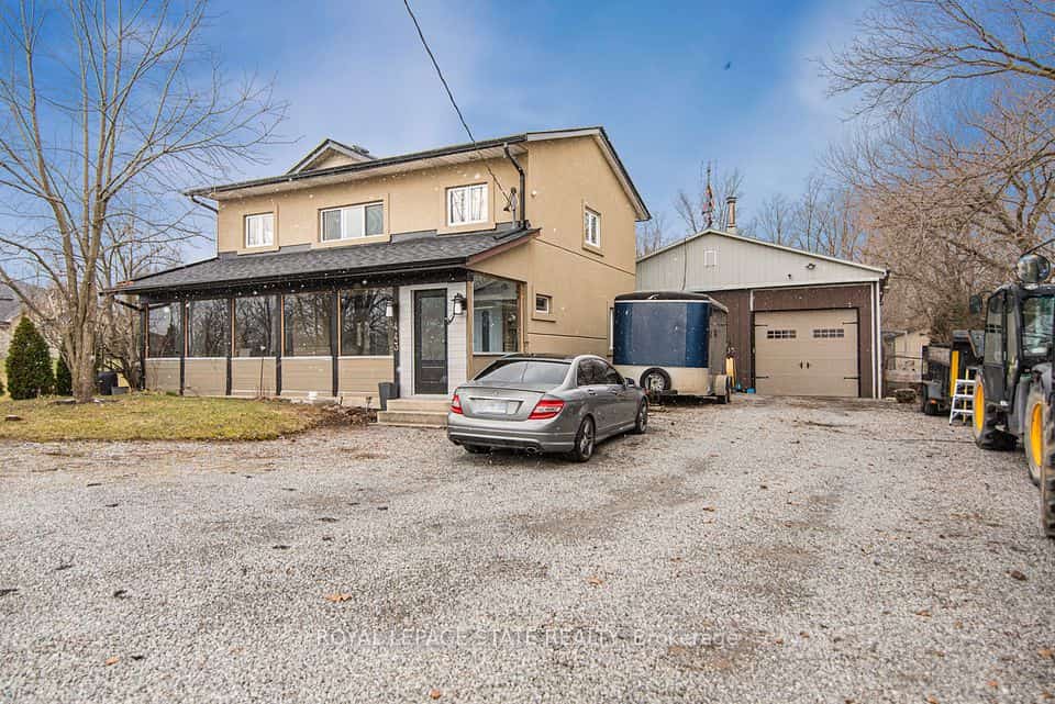 443 Eleventh Road E, Hamilton, ON L8J 3N4