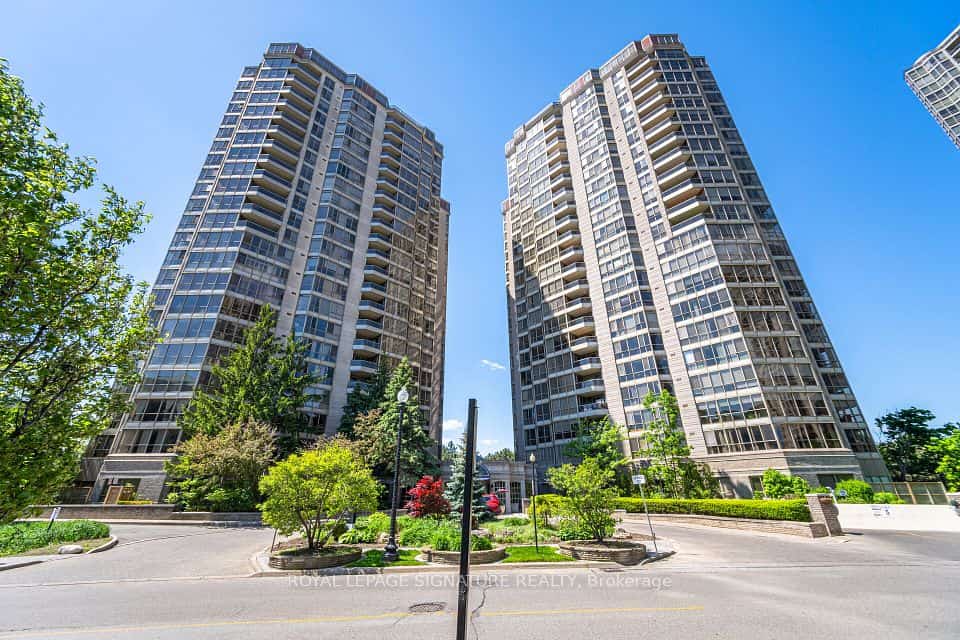 55 Kingsbridge Garden Circle, Mississauga