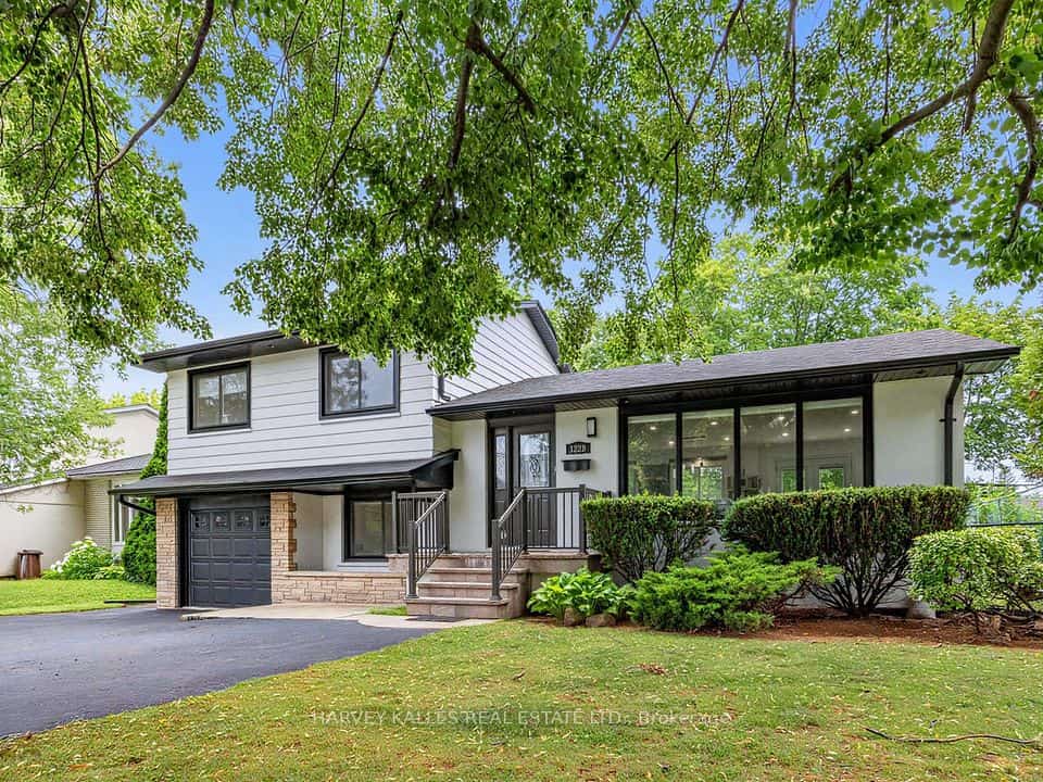 1228 Pallatine Drive, Oakville, ON L6H 1Z2