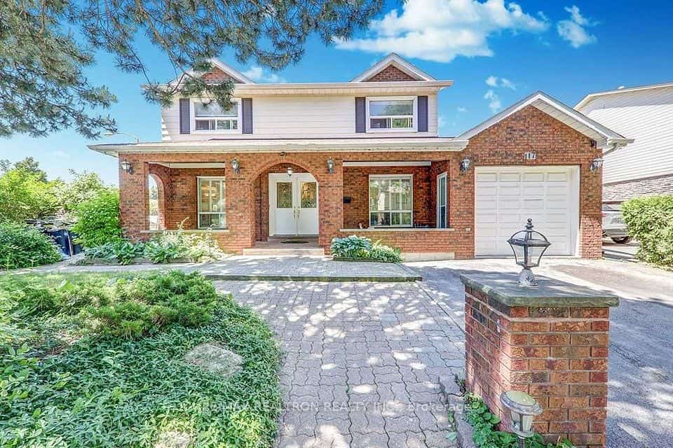 117 Dunsfold Drive, Toronto, ON M1B 1T5