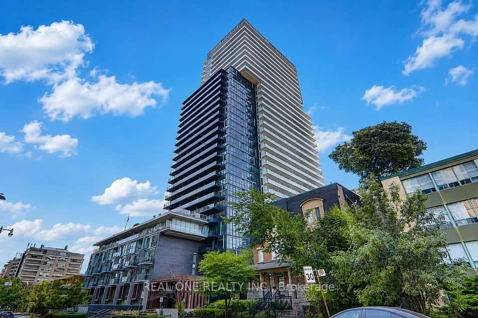 101 Erskine Avenue #0915, Toronto, ON M4P 1Y5