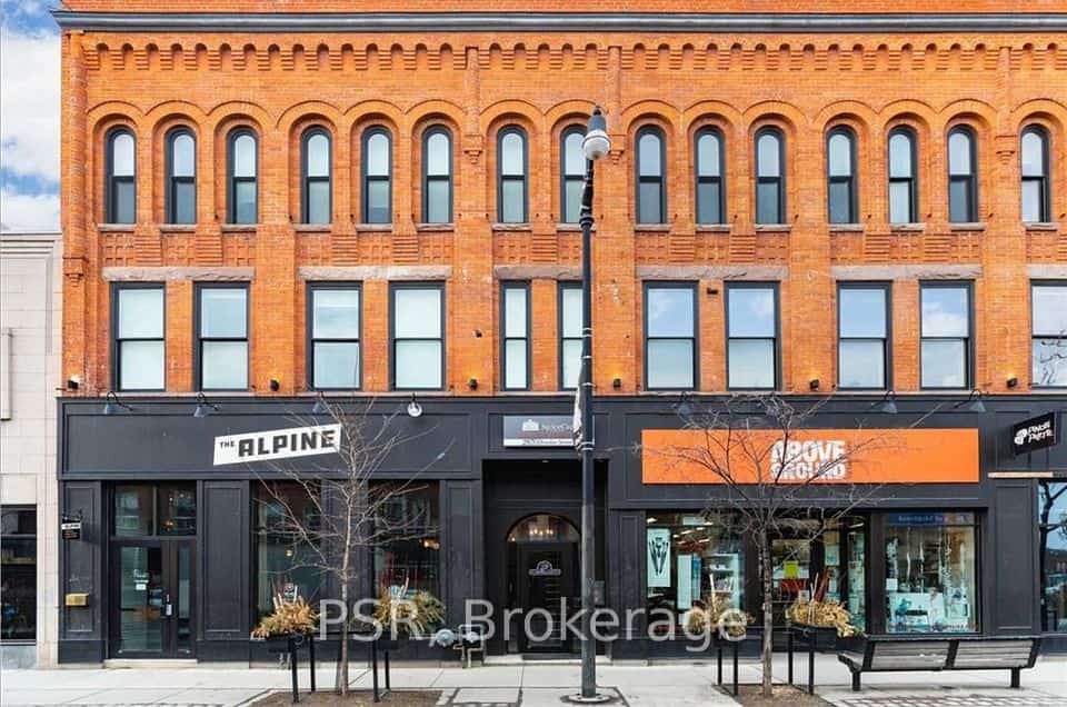 2870 Dundas Street W #310, Toronto, ON M6P 1Y8