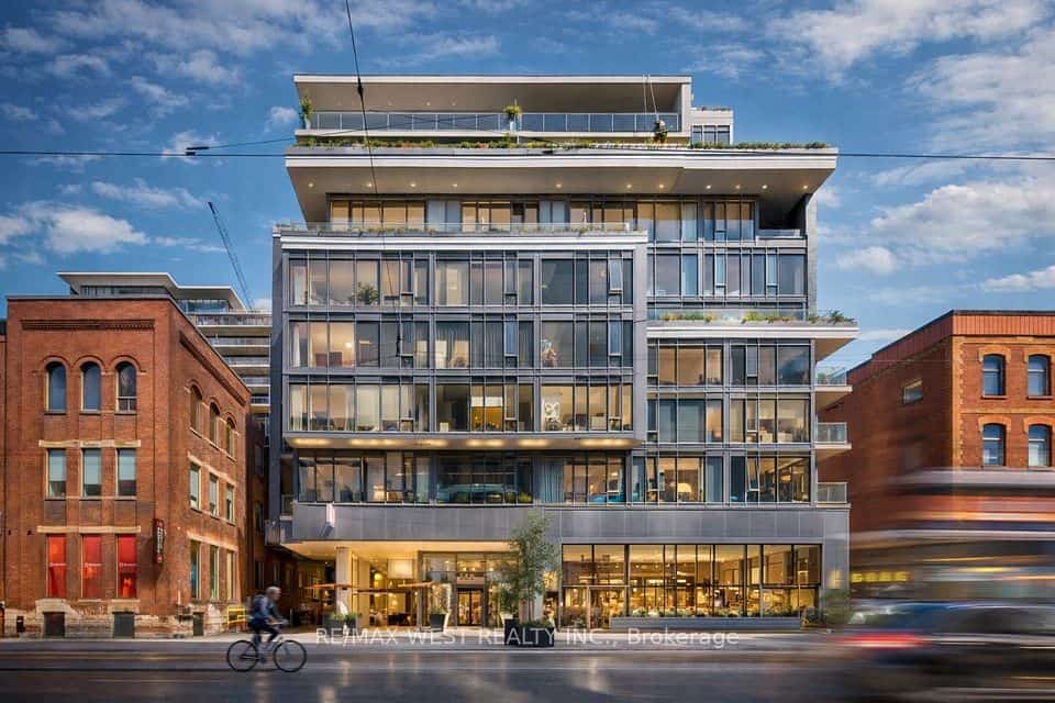 650 King Street W, Toronto