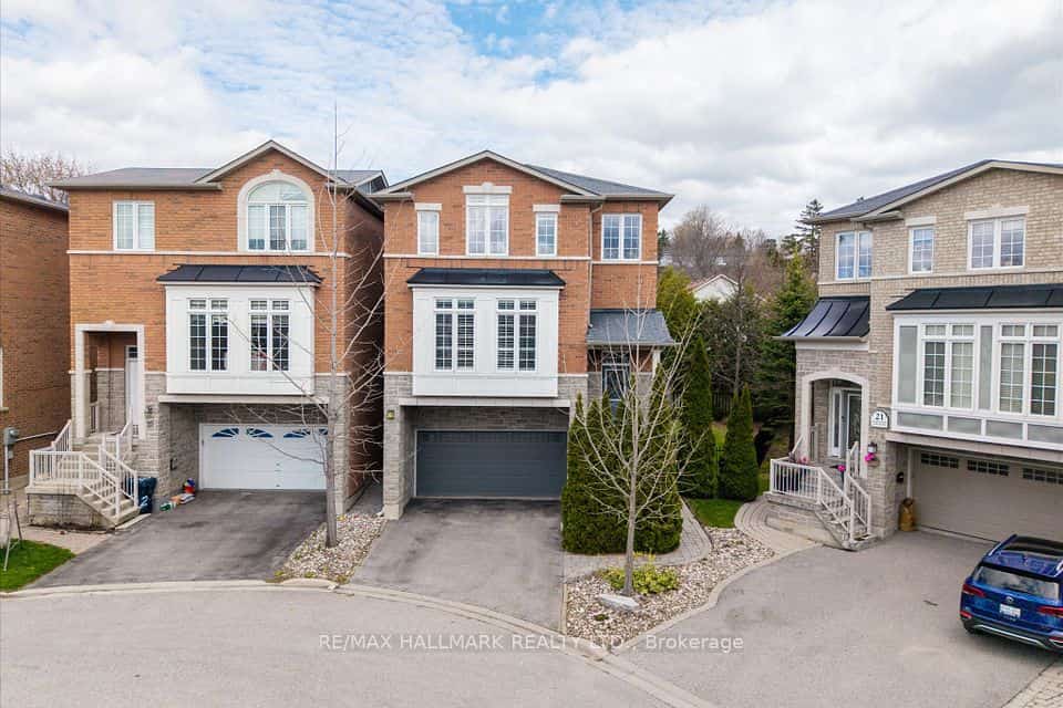23 Mastwood Crescent, Toronto, ON M1C 0B3
